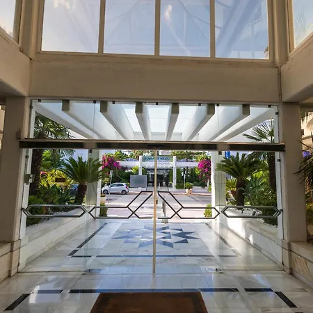 Beautiful Beachfront Apartment Marbella